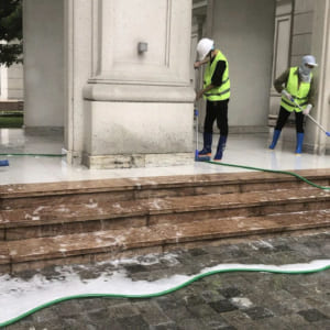 Dung Dịch Chống Trượt Sàn Gạch Men