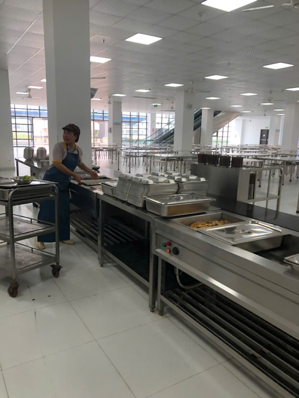 Thi -công -chống -trượt -sàn -gạch- men - Nhà máyTop text Tile của Nhật Bản 