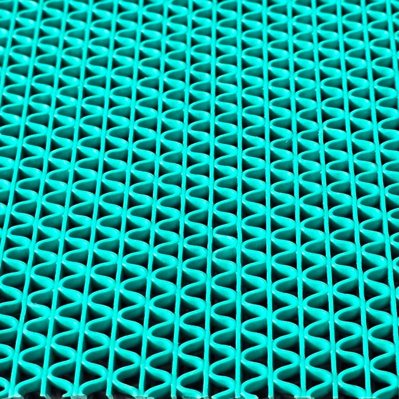 chọn tấm chống trơn bể bơi