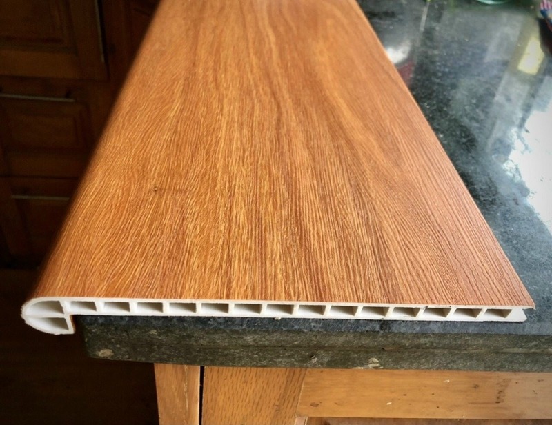 Tấm ốp chống trượt cầu thang